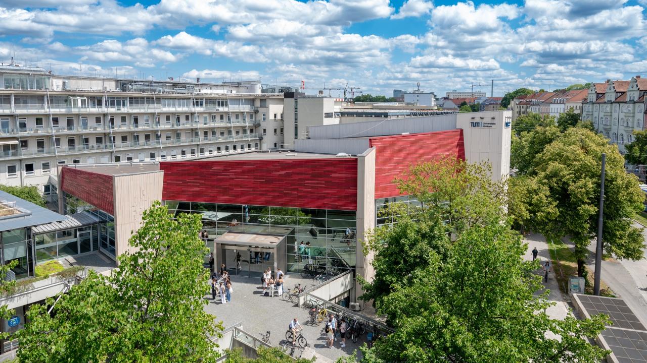 Hörsaaltrakt TUM Klinikum Rechts der Isar Außenansicht &copy; 